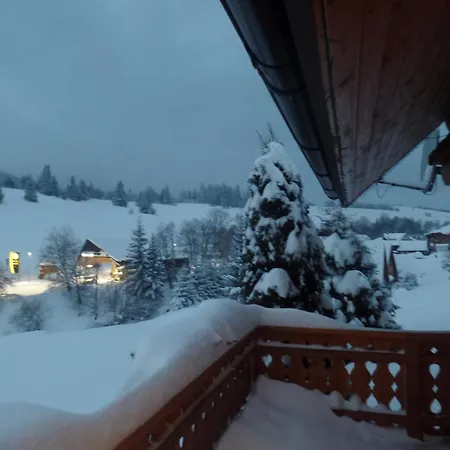 Pod Belianskymi Tatrami *